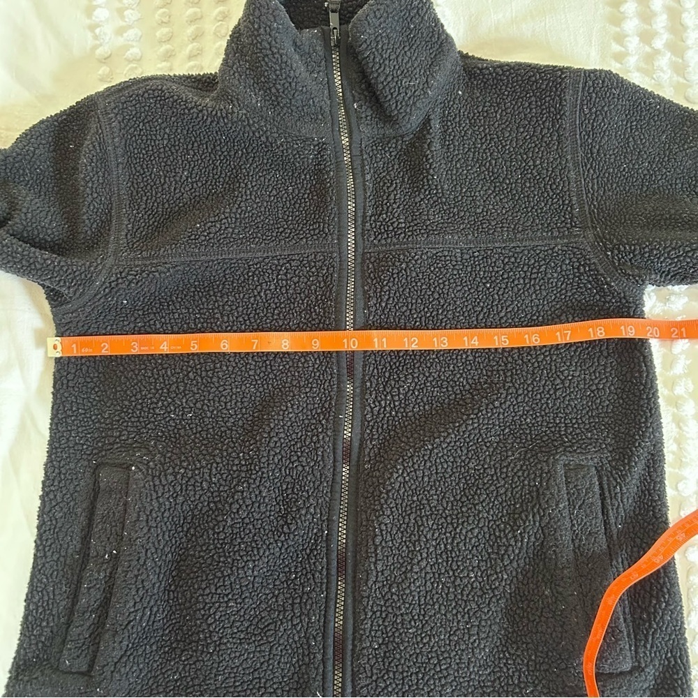 GAP Women’s Black Teddy Fleece Zip Up Jacket Sz S - Picture 10 of 13
